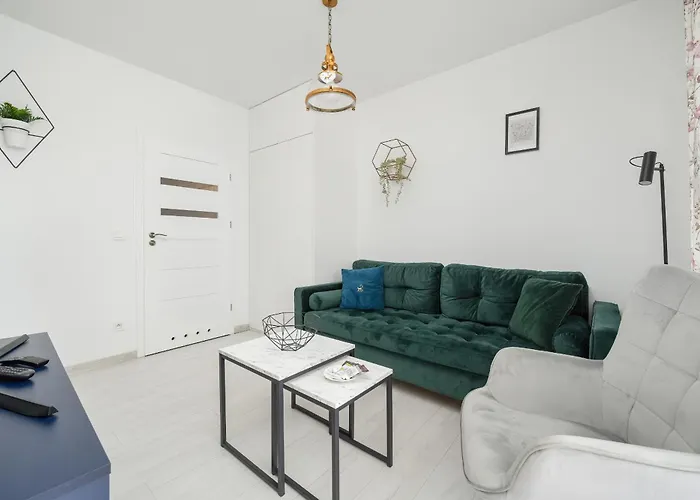 Modern Classic In Kepa Mieszczanska By Renters Apartman *