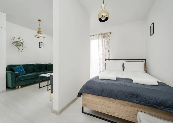 Modern Classic In Kepa Mieszczanska By Renters Apartman