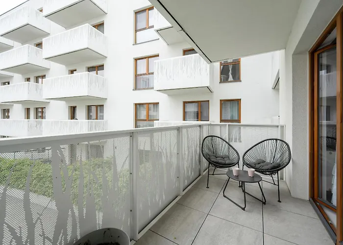 Modern Classic In Kepa Mieszczanska By Renters Apartman *