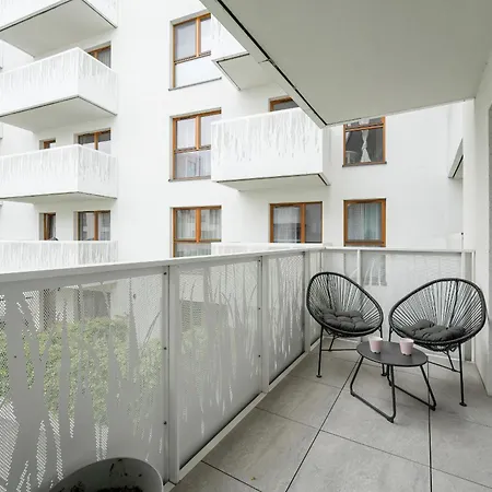 Modern Classic In Kepa Mieszczanska By Renters Apartment *